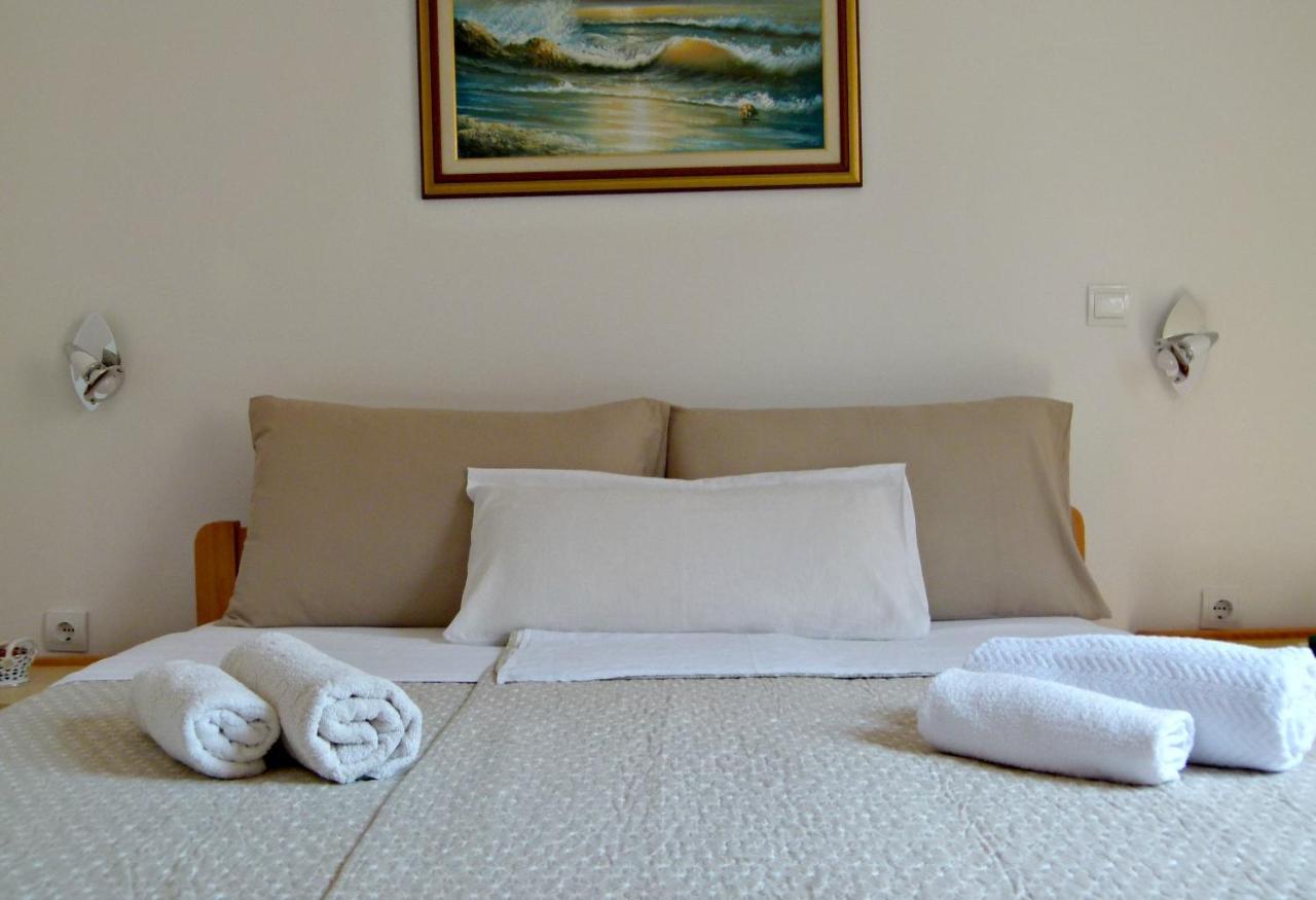Apartmani Marija 메덜린 외부 사진