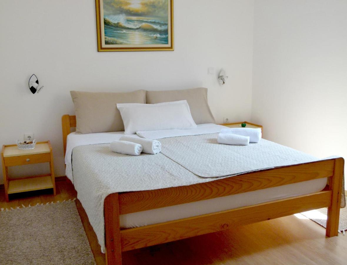 Apartmani Marija 메덜린 외부 사진